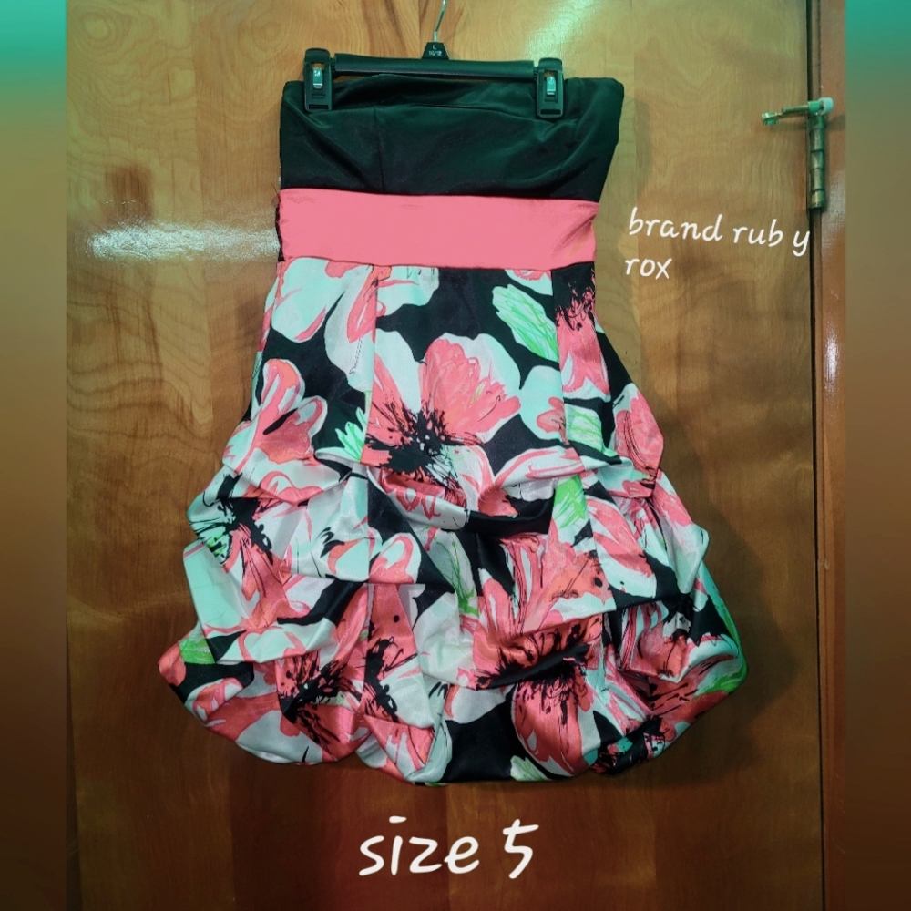 Mini dress